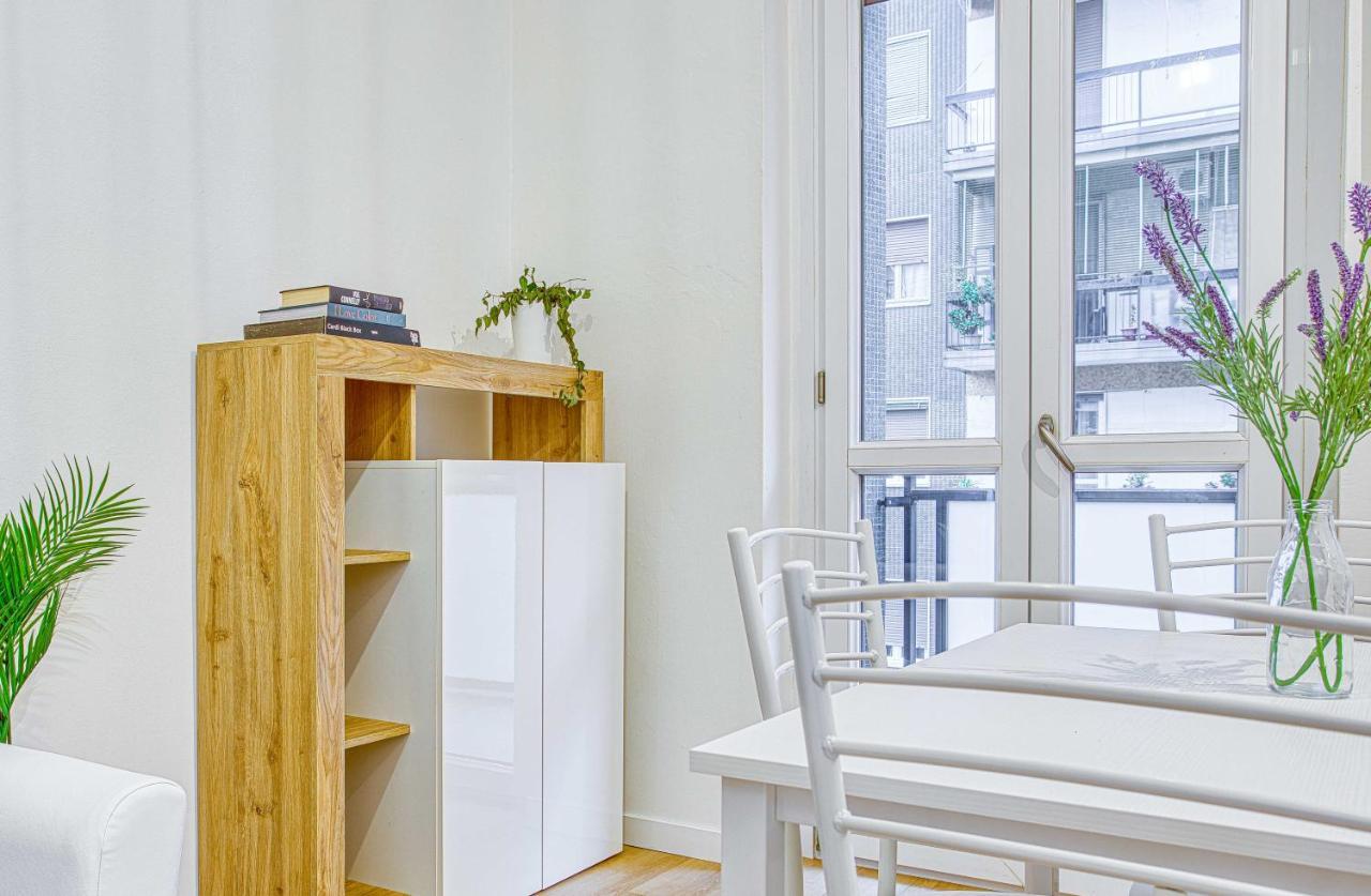 Appartement Joivy Warm And Inviting Flat With Balcony